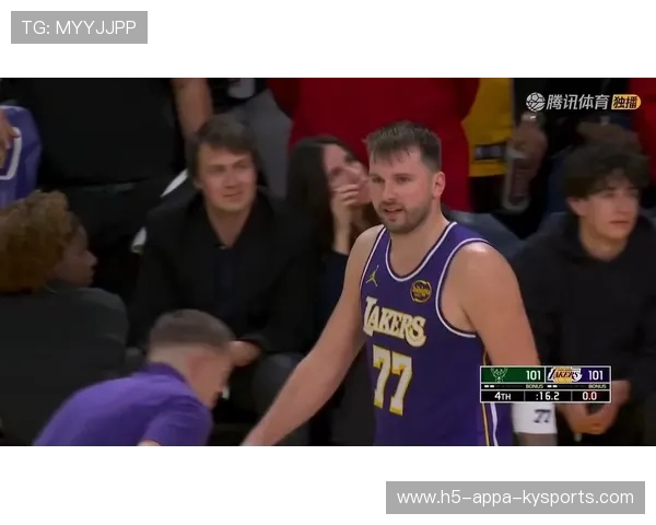 球员怒摔球衣拒绝上替补席